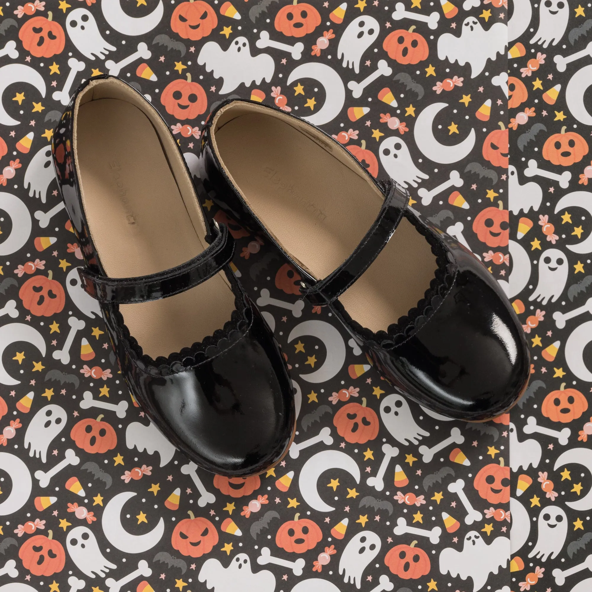 Aria Flat Patent Black