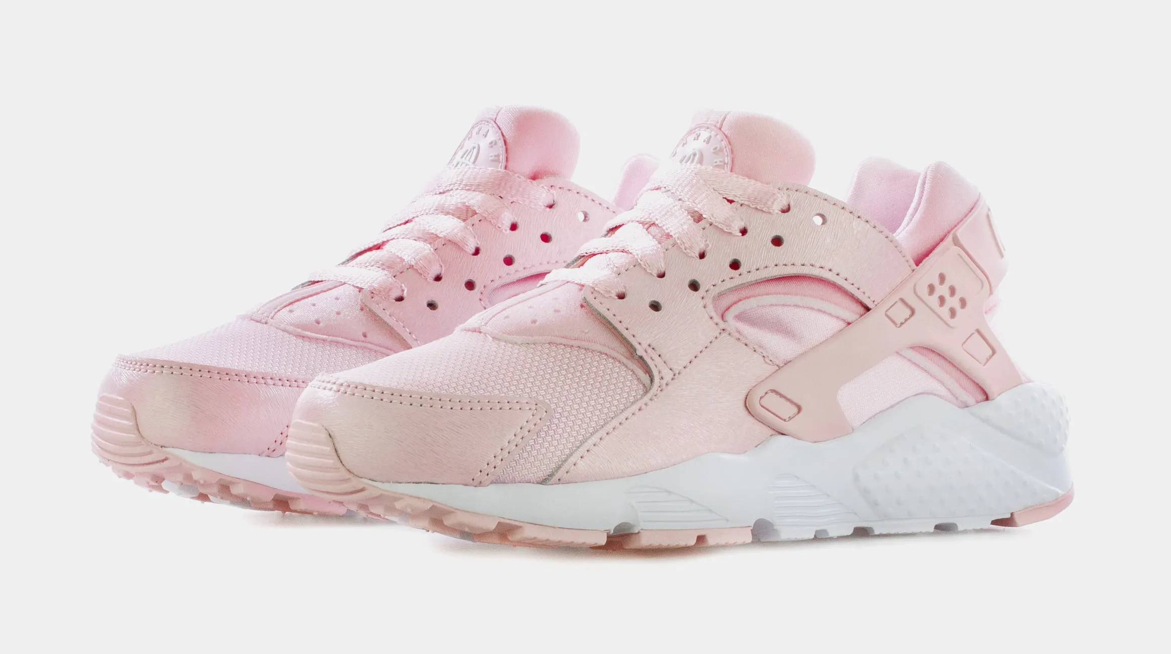 Huarache Run SE Prism Pink Grade School Lifestyle Shoes (Pink)