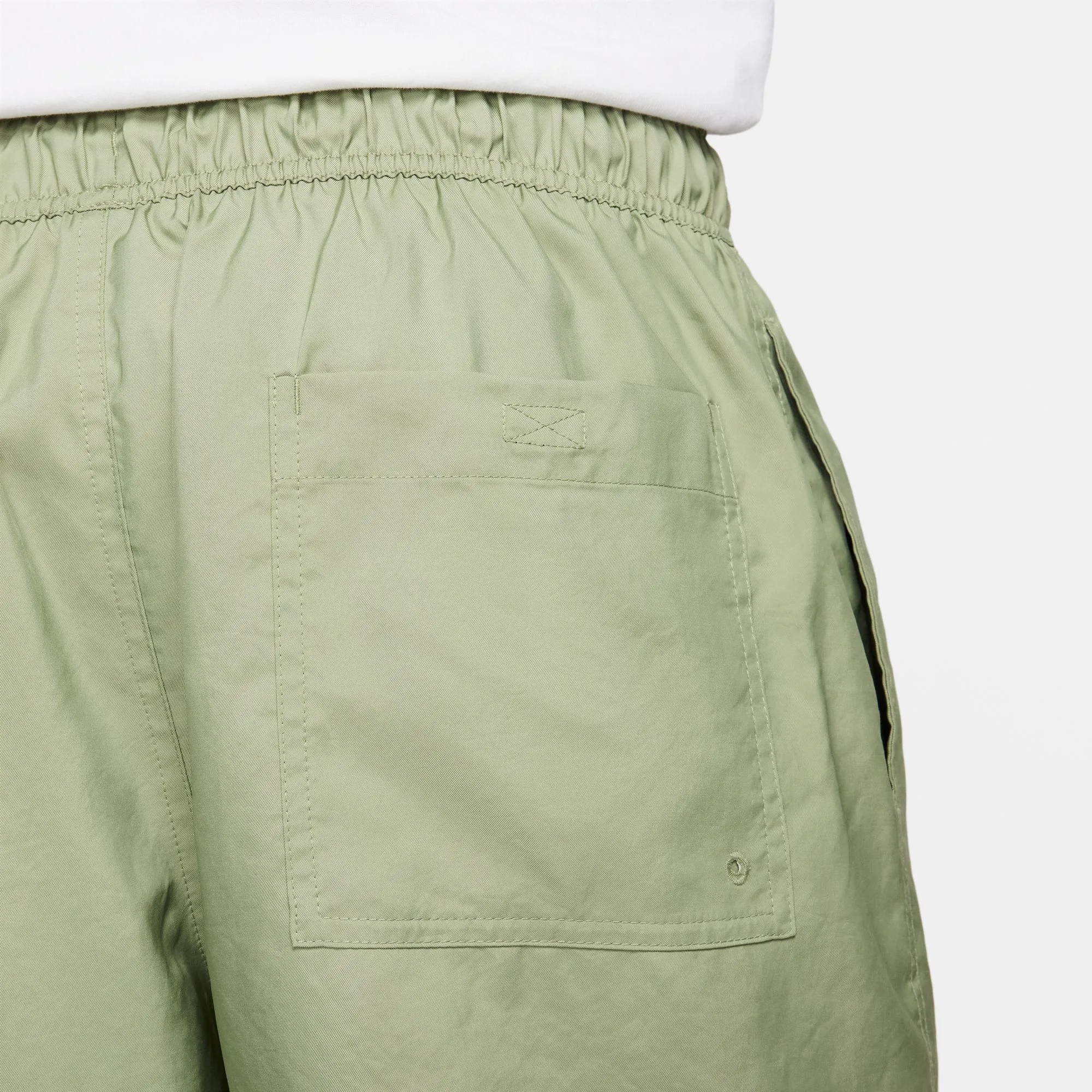 Nike Club Woven Flow Shorts Oil Green