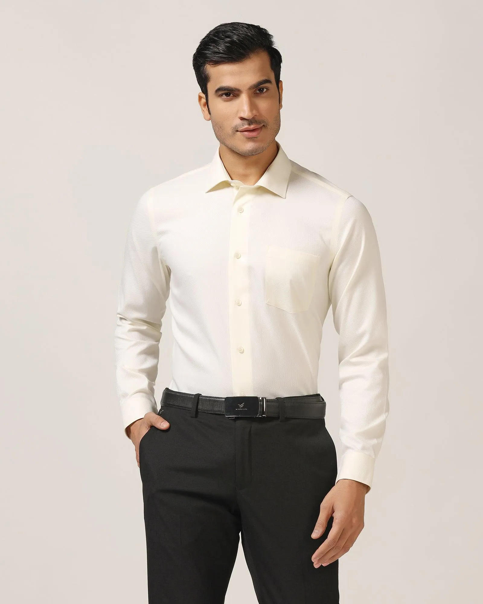 Non Iron Formal Cream Textured Shirt - DOFP31